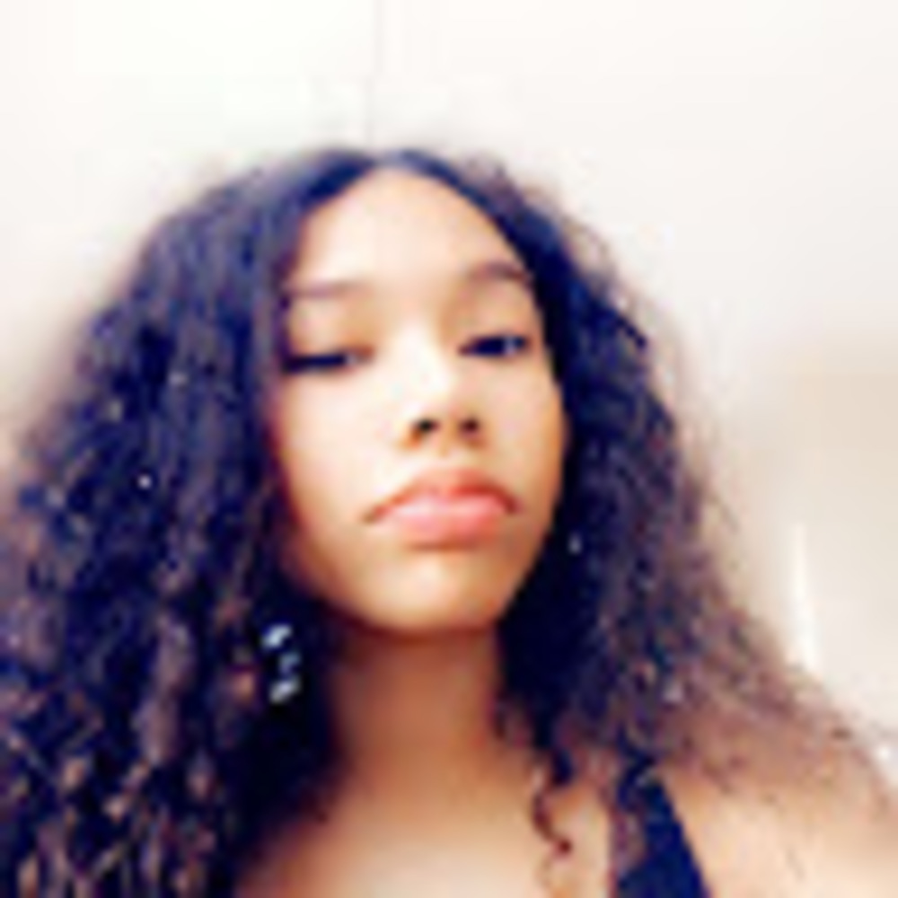 Meet your Posher, Leylani